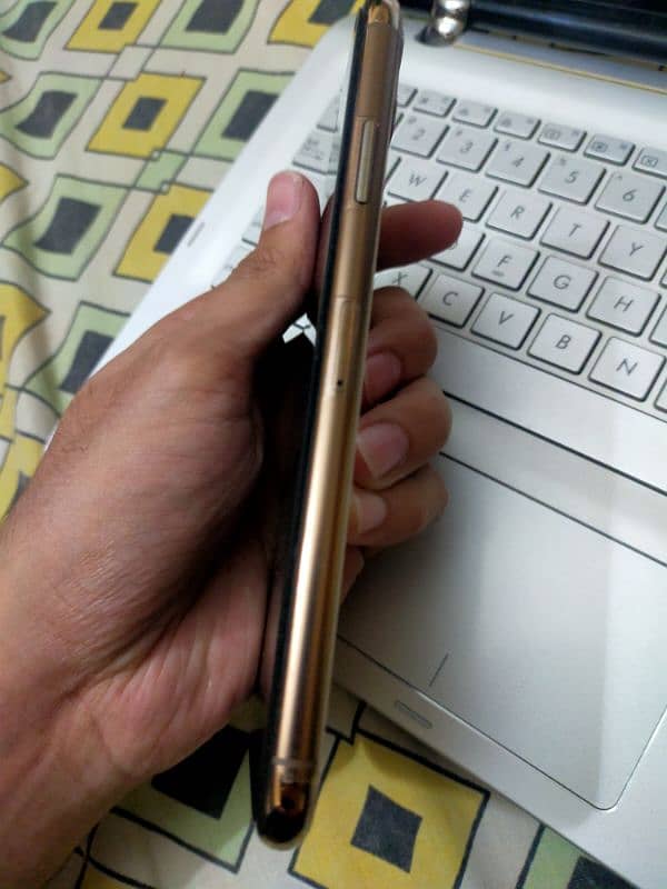 iphone 11 pro max 1