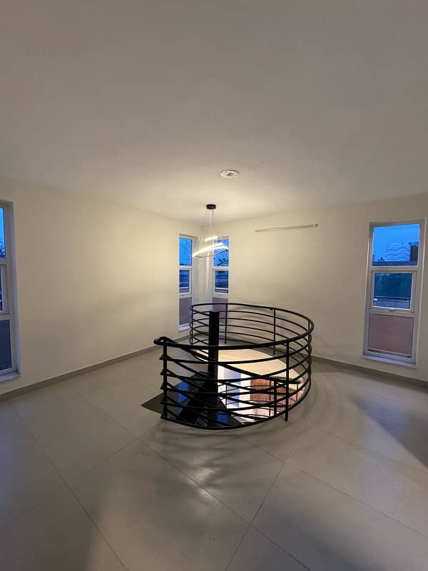 brand new building available for rent 4