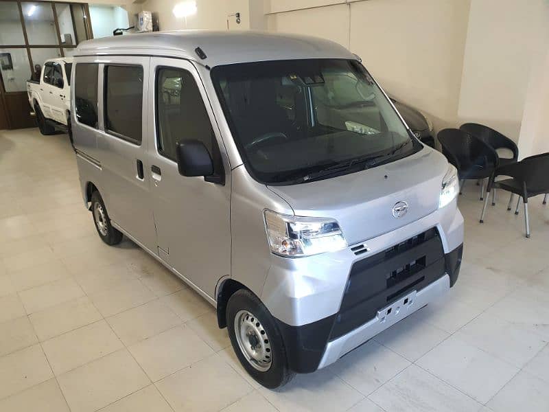 Daihatsu Hijet 2021 4