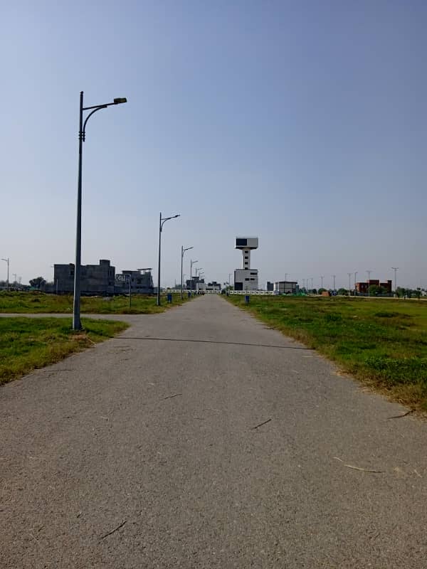5 Marla Plot near commercial site (Dealers Don't Call Us) 4