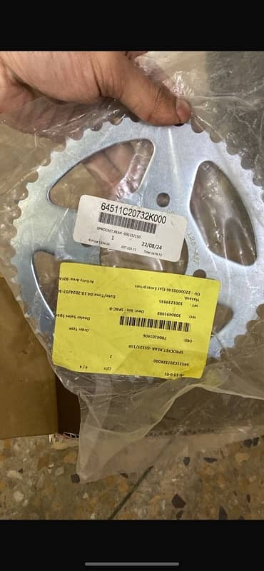 SUZUKI GS 150 ORIGINAL SUZUKI CHAIN SPOCKET AVAILABLE 2