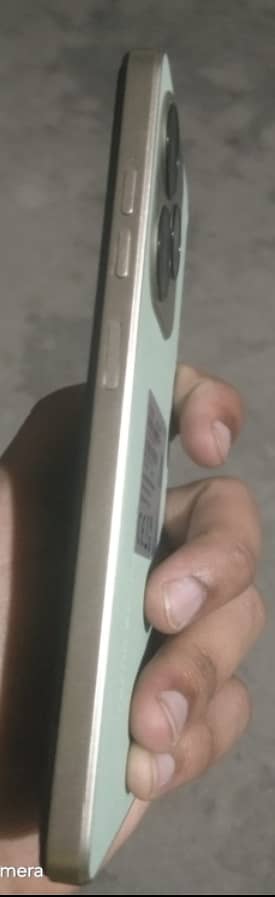 Tecno spark 20C Ram4+4 expendable Rom128 back camera 50+0.8mpfront13mp 0