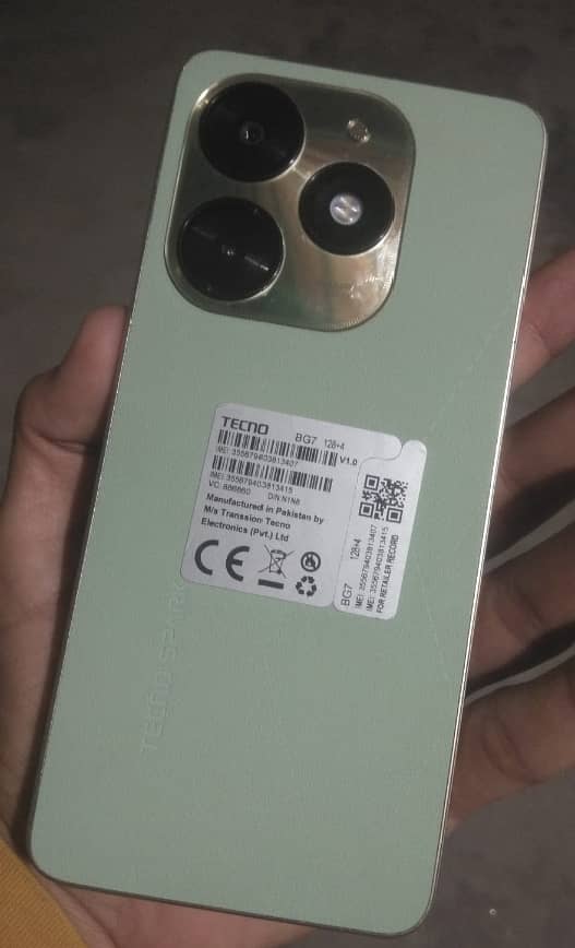 Tecno spark 20C Ram4+4 expendable Rom128 back camera 50+0.8mpfront13mp 1