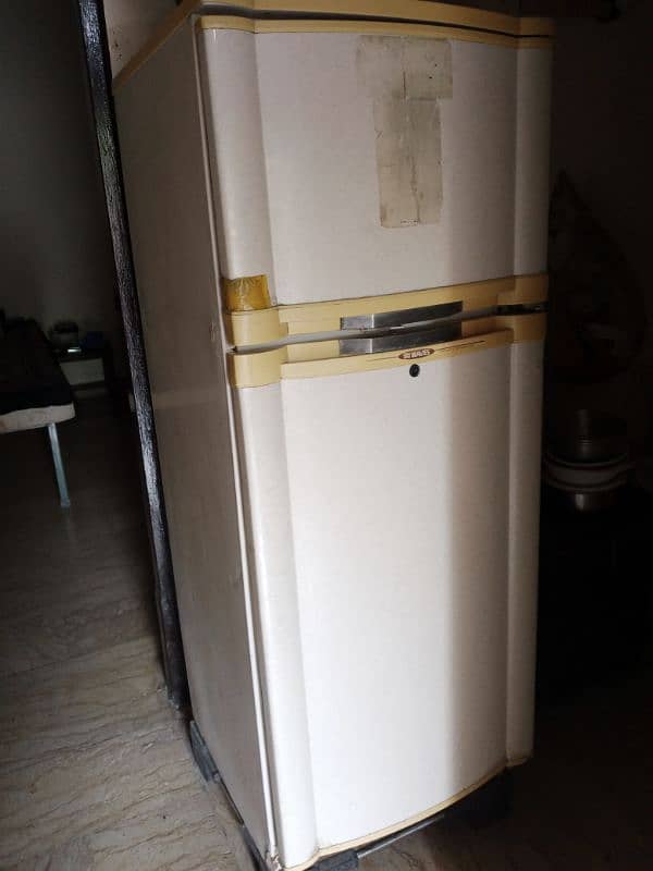 Waves Refrigerator 11 cft 0