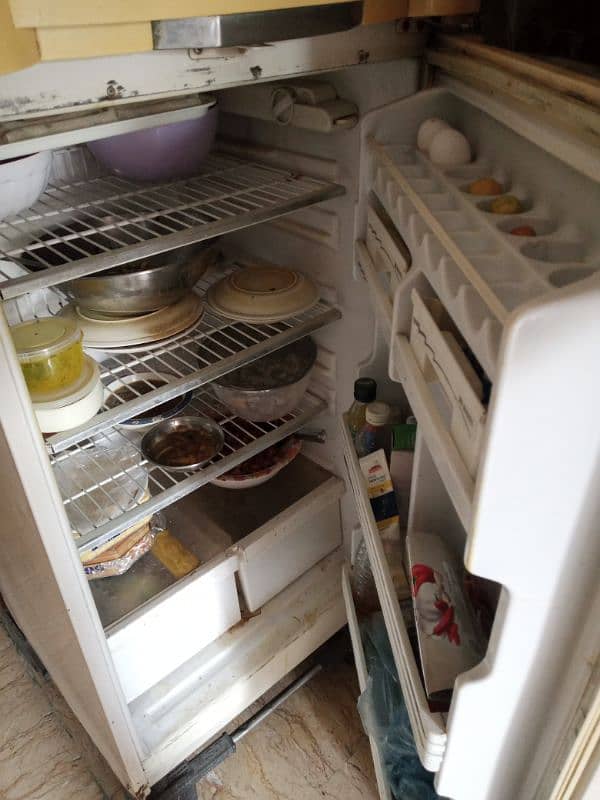 Waves Refrigerator 11 cft 1
