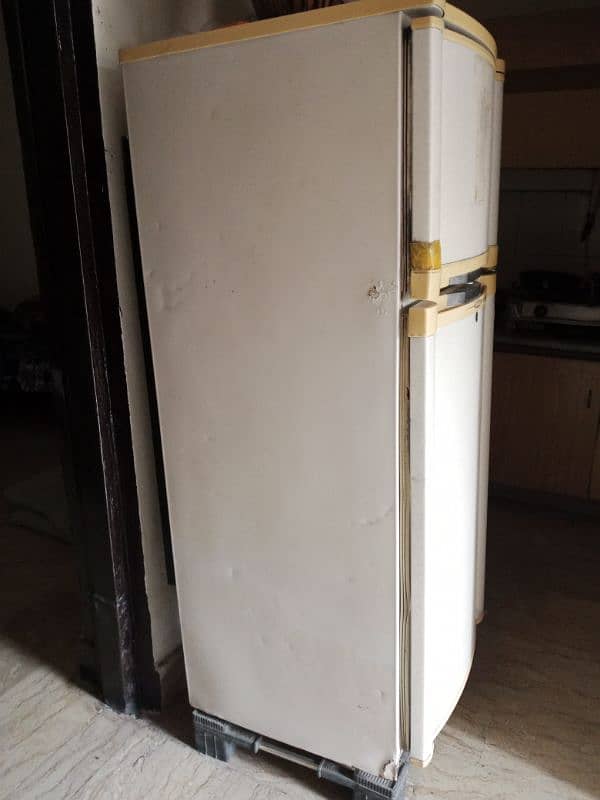 Waves Refrigerator 11 cft 2