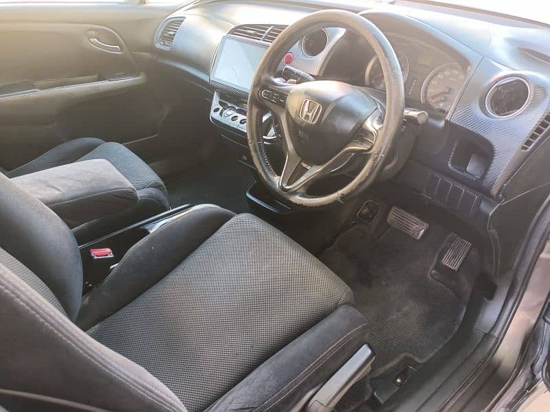 Honda Stream 2007 8