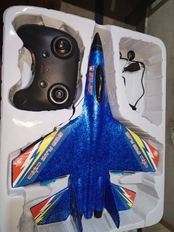 RC Plane, Remote Control Wireless Airplane Toy Lights Fighter SU 27 0