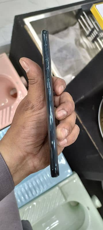 Oppo F11 8/256 4