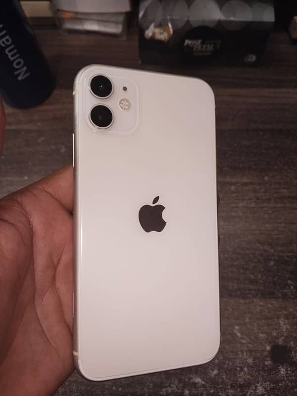 IPhone 11 all ok LL model koi problem Nahi Hai Bilkul new fresh 3