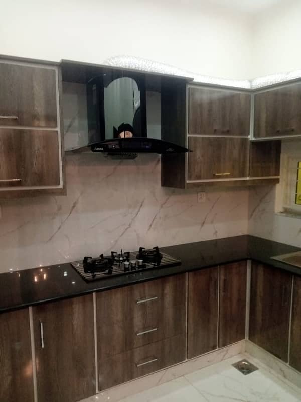 5 MARLA HOUSE AVAILABLE FOR SALE IN JUBILEE TOWN BLOCK E 3