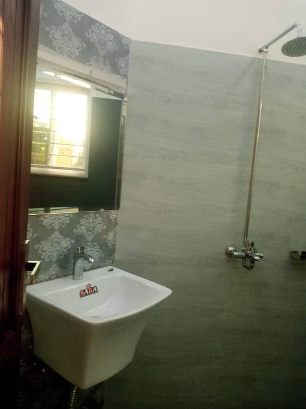 5 MARLA HOUSE AVAILABLE FOR SALE IN JUBILEE TOWN BLOCK E 9