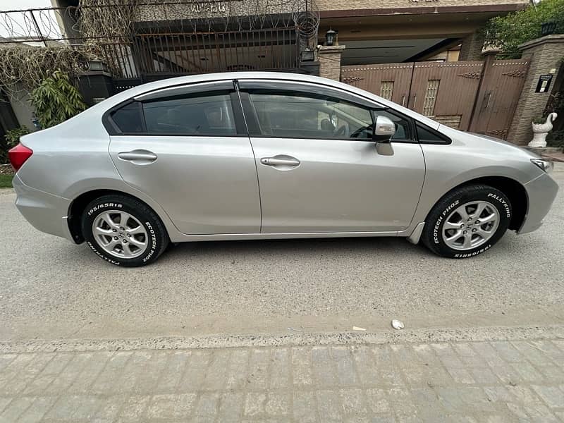 Honda Civic Oriel UG 2014 2