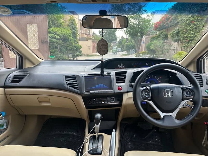 Honda Civic Oriel UG 2014 3