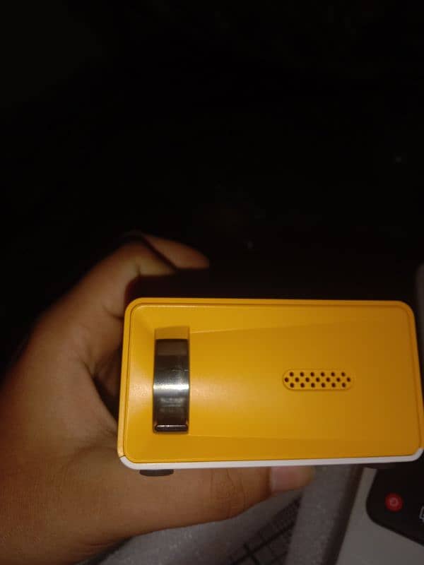 projector 10 by 10 all ok for sale exchange posible with any thing 2