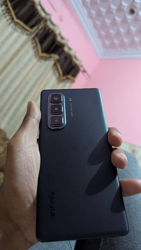 Infinix hot 50 pro plus 16/256 0