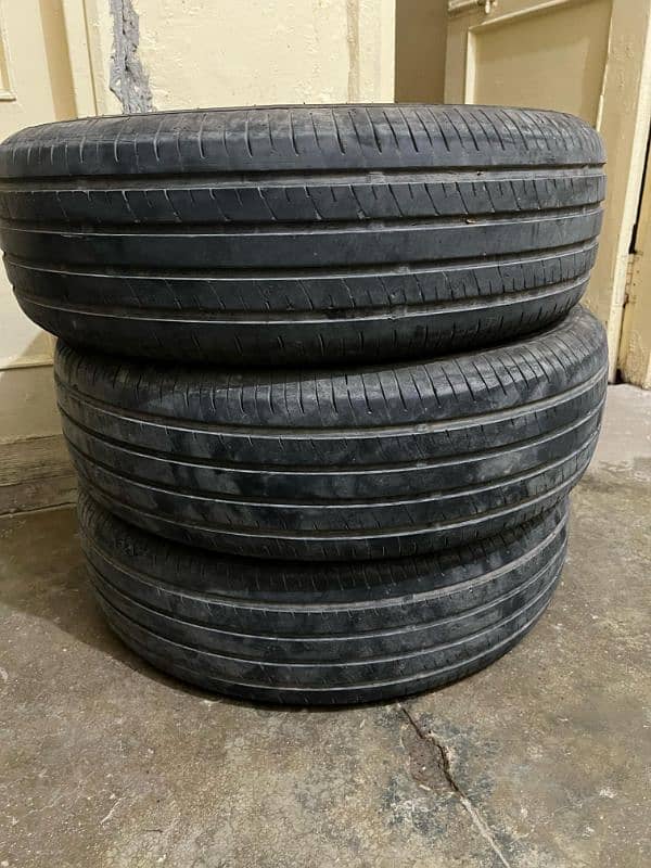 4x Radial tyres size 15"   185/65 R 15 H 1