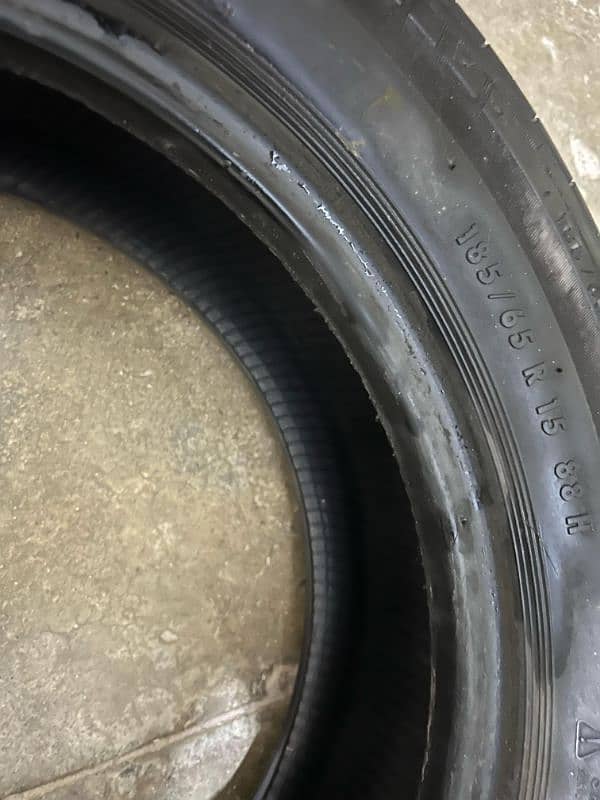 4x Radial tyres size 15"   185/65 R 15 H 4