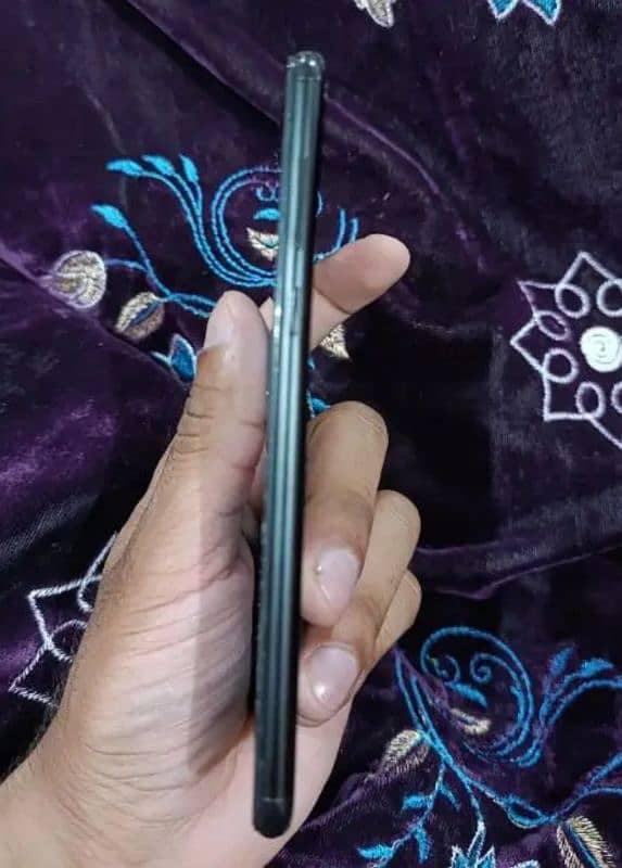 Huawei Y9 For Sale. 3