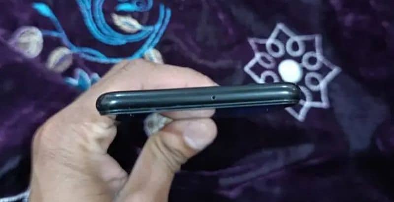 Huawei Y9 For Sale. 4