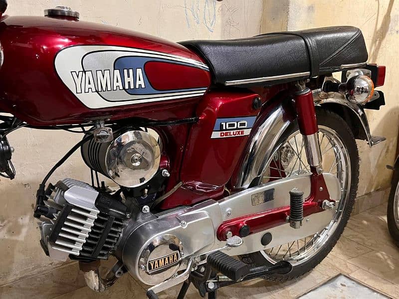 Yamaha YB 100 6