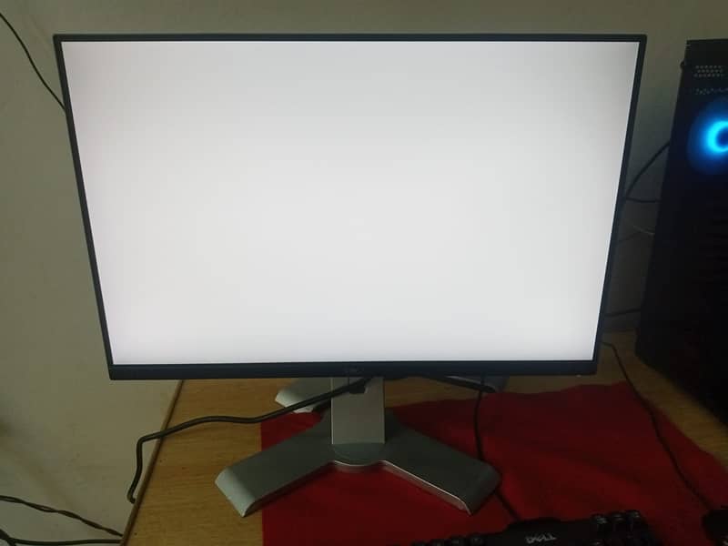 Dell 24 inch boderless lcd 1920x1200 ultrasharp series 12