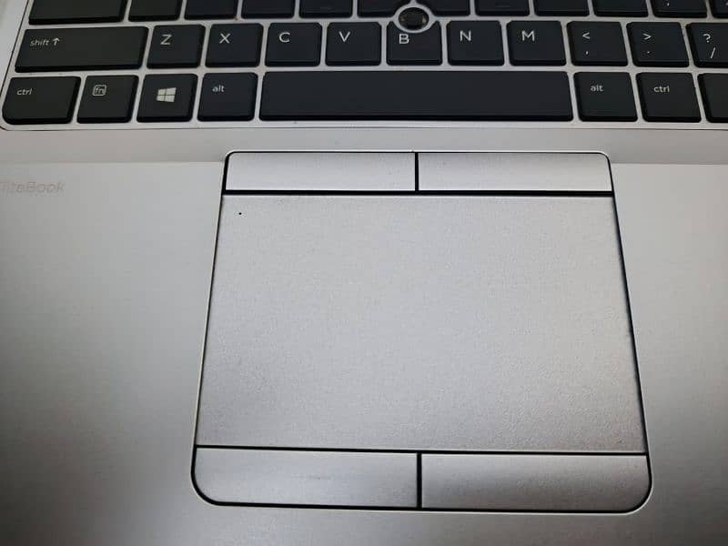 HP CORE I7 6 GENERATION LAPTOP 4