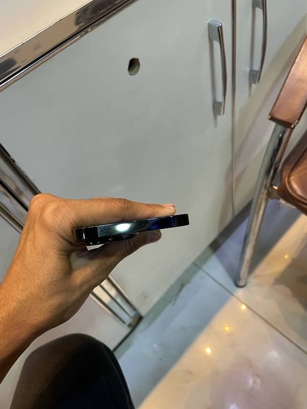 iphone 14 pro max 2
