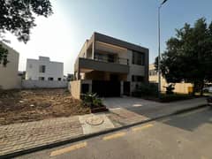 Ready to move 272sq yd 5Bedroom DDL Luxury Villa FOR SALE. Only 3km from Main Entrance of BTK. Near MIDWAY Commercial, Parks, Masjid and Gallery.