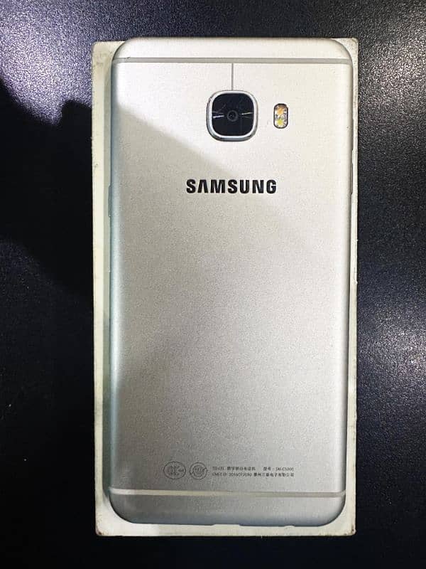 Samsung Galaxy C5 1