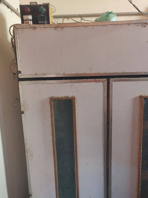 3 incubator urgent sell 1