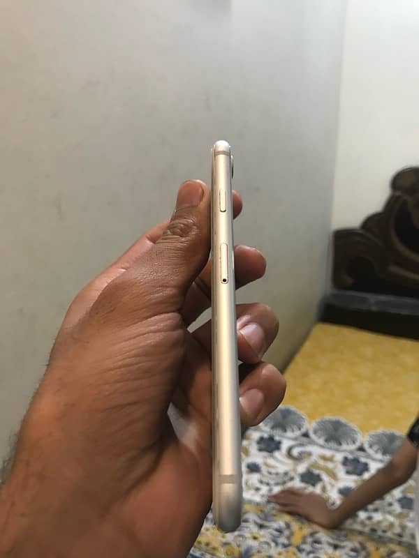 Exchange IPhone 8 256 Gb Factory With IPhone Se Or Other 7