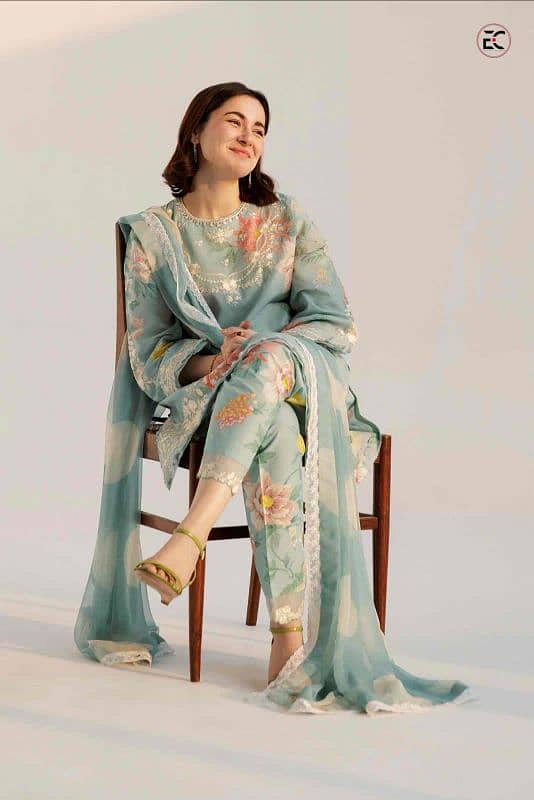 3 Pcs women's unstitched print suit 3