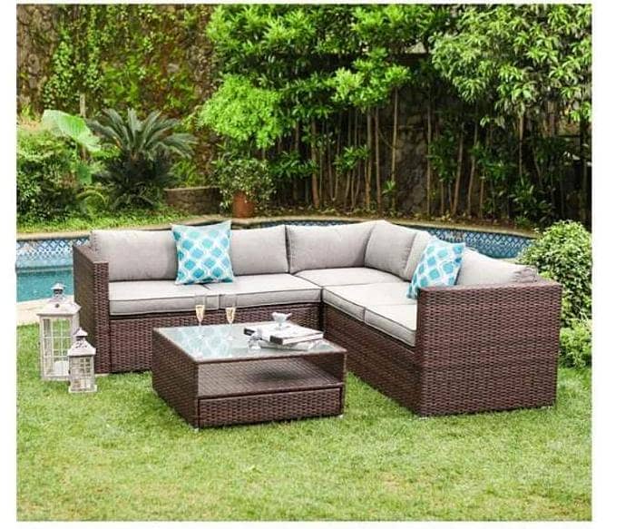 L shaped 6 seaters and A Big round seat with table 3