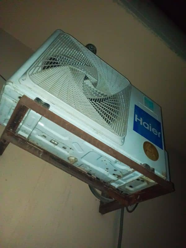 Haier Split DC Inverter AC In Very Good Condition 3