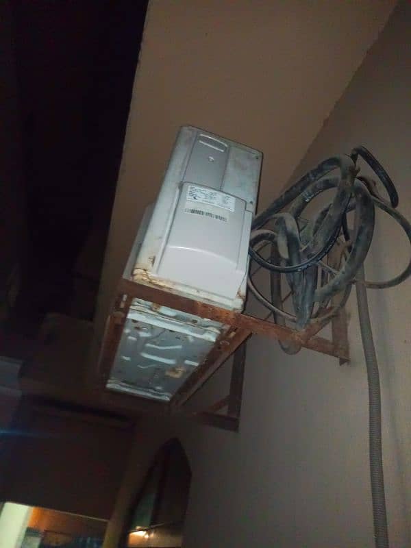 Haier Split DC Inverter AC In Very Good Condition 4