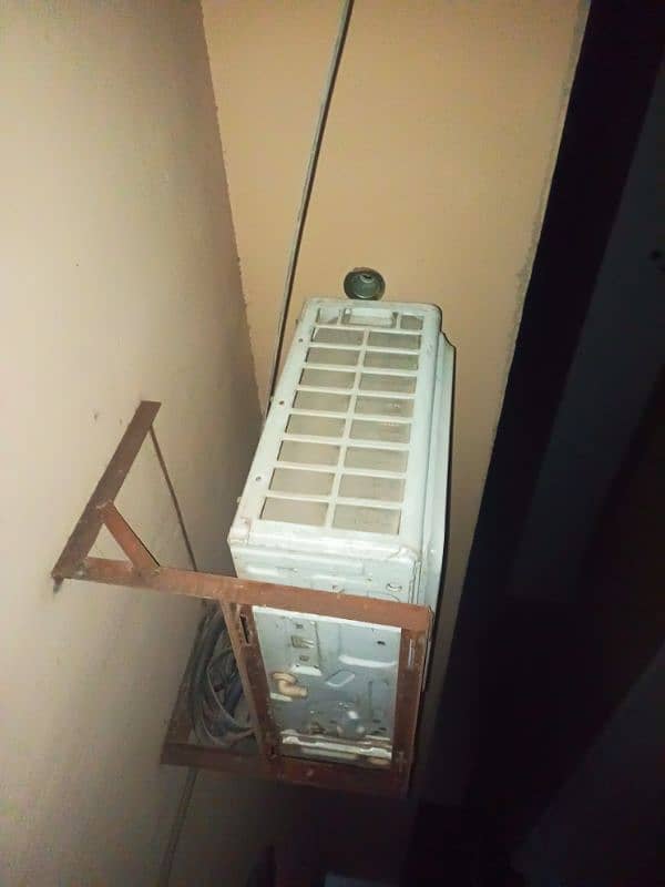 Haier Split DC Inverter AC In Very Good Condition 5