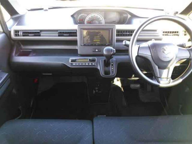 Suzuki Wagon R 8