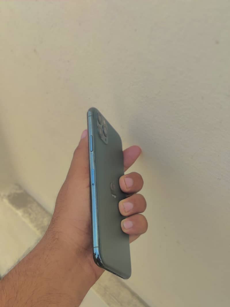 IPHONE 11 PRO MAX 1