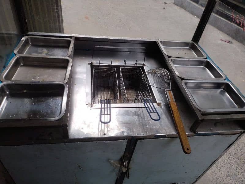 Fries Counter With 2 Machines 4