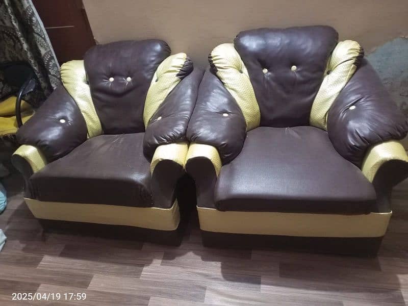 Sofa set 0