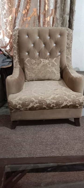 7 seater sofa's just like new condition for sale 2