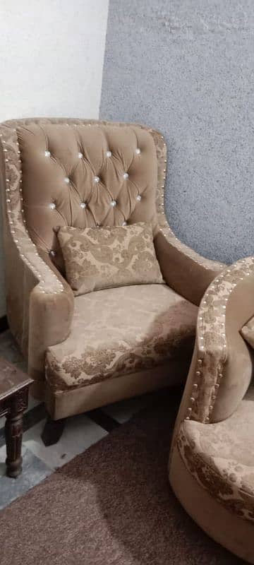7 seater sofa's just like new condition for sale 3