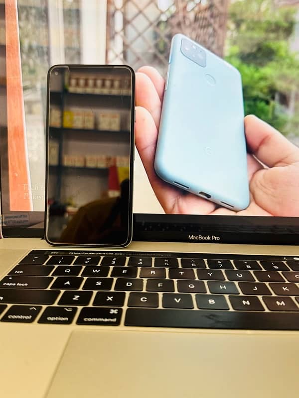 Google Pixel 5 (8/128) 3