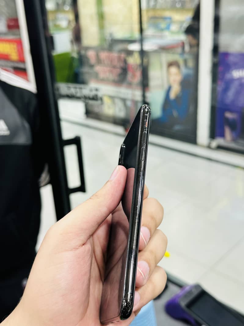 iPhone xs max 3