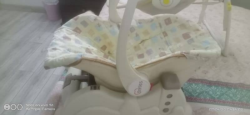 carry cot 1