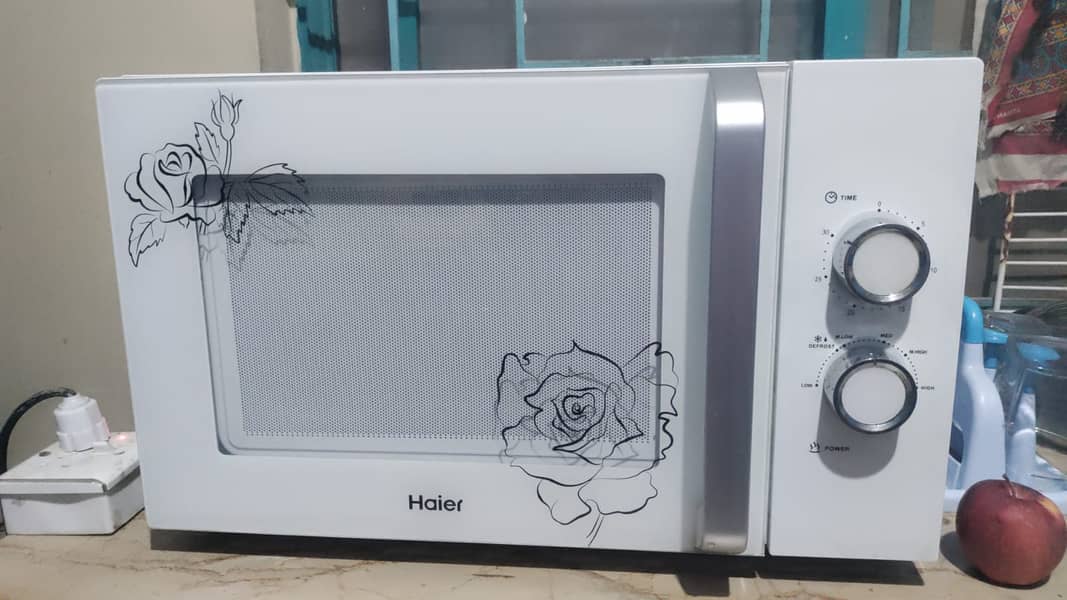 Haier microwave. 30L capacity (Mint Condition) 0