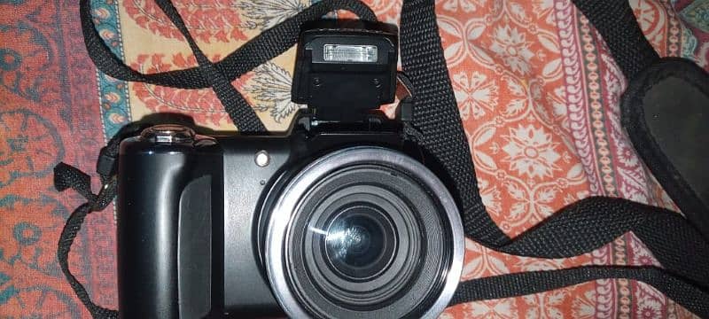 Olympus sp_620uz 16 megapixels camera 3
