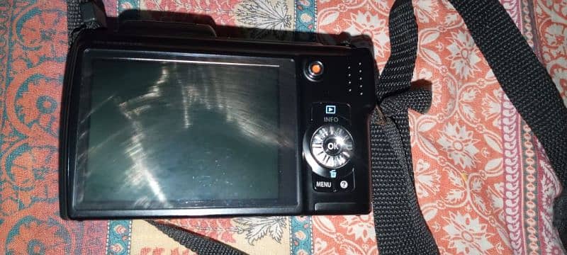 Olympus sp_620uz 16 megapixels camera 9