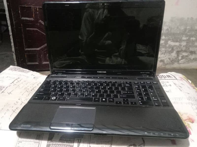 Toshiba laptop i3 1st generation 450GB had 0